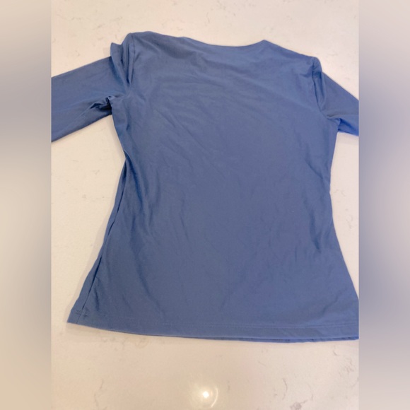 Abercrombie and Finch Soft Matte Seamless Tuckable Long-Sleeve Tee Blue Med - Picture 2 of 7